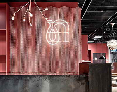 Взрыва газа из-за кафе в доме опасаются жильцы пятиэтажки в Алматы